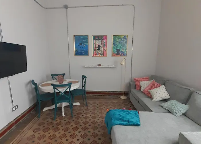 La Casa De La Esquina *